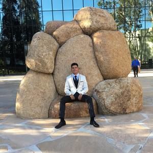 Meet your Posher, Misael